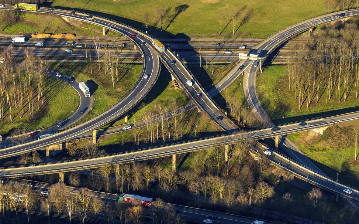 Fahrbahnsperrung: Ursachen Auswirkungen Und Maßnahmen